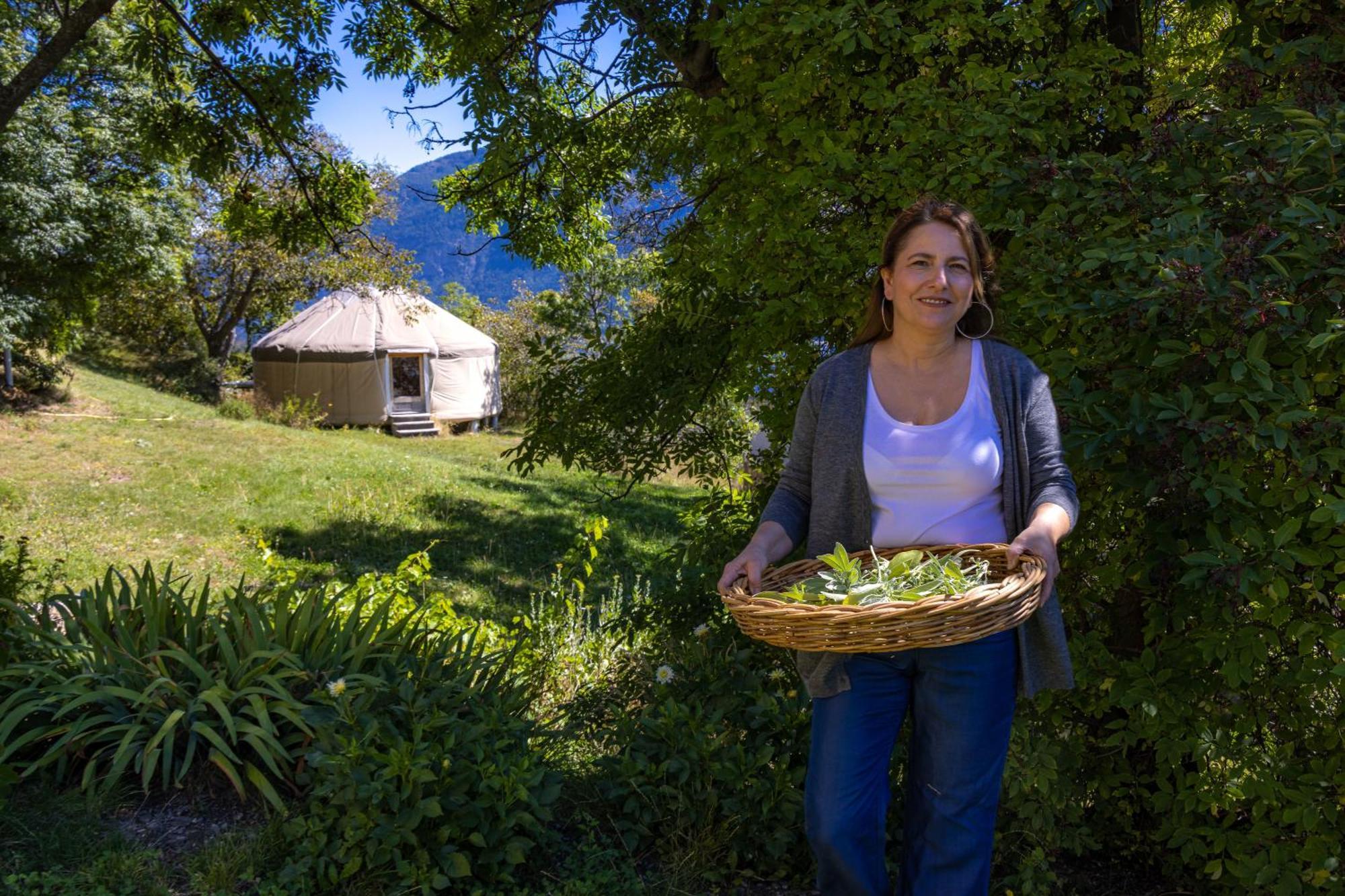 La Ferme De Beaute Bed and Breakfast Chateauroux-les-Alpes Exteriör bild
