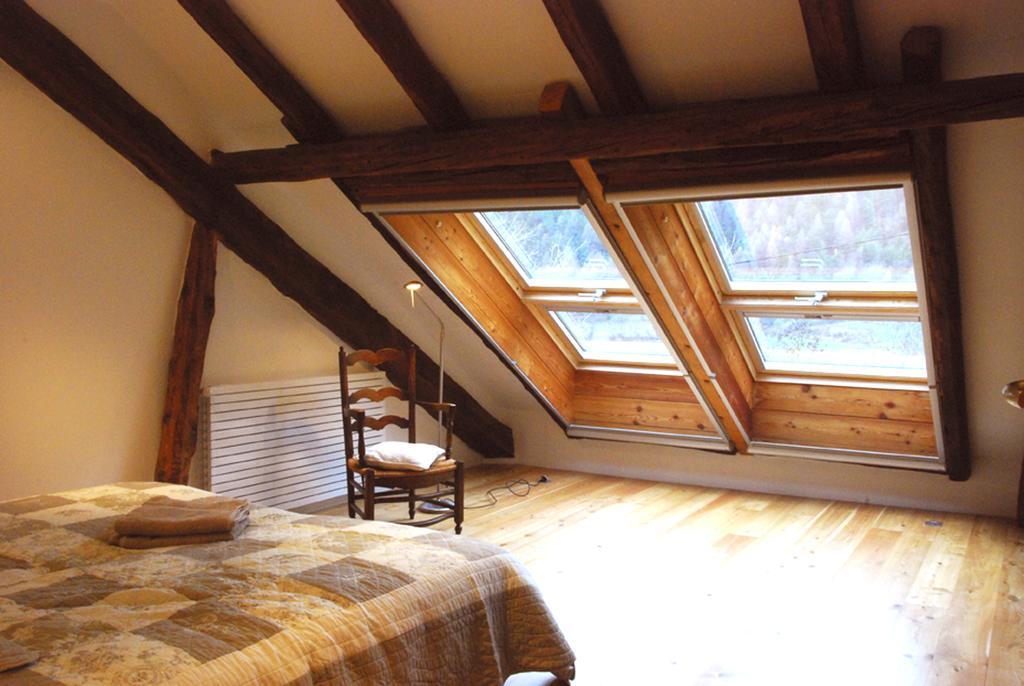 La Ferme De Beaute Bed and Breakfast Chateauroux-les-Alpes Rum bild