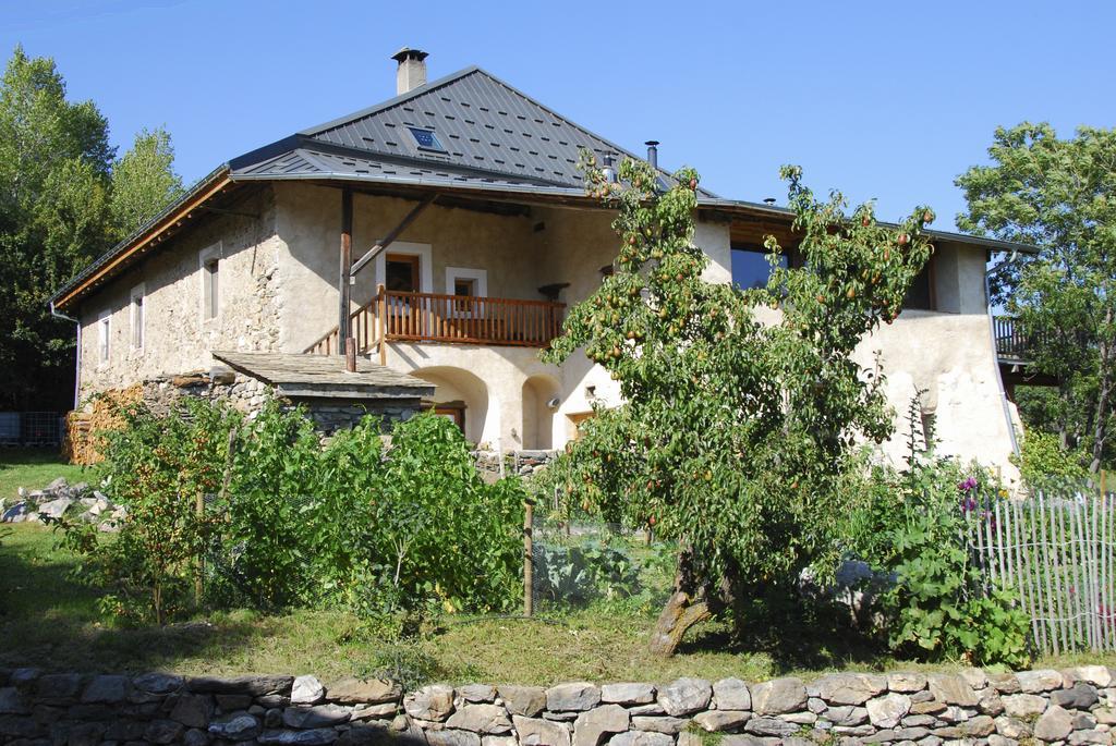 La Ferme De Beaute Bed and Breakfast Chateauroux-les-Alpes Exteriör bild